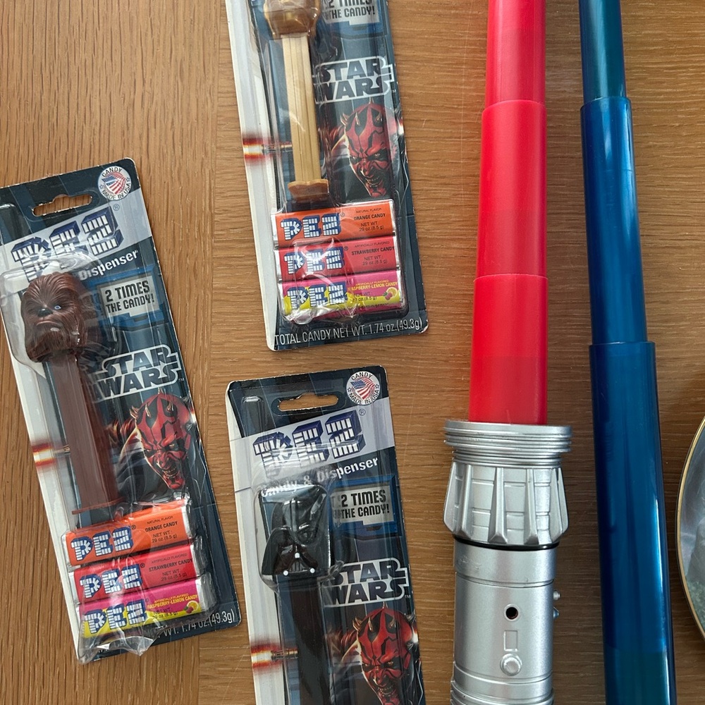 Star Wars Lightsaber Candy Dispenser Set - Red and Blue bundle